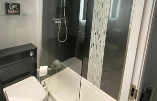 Halls Home Improvements Bathrooms Image 2